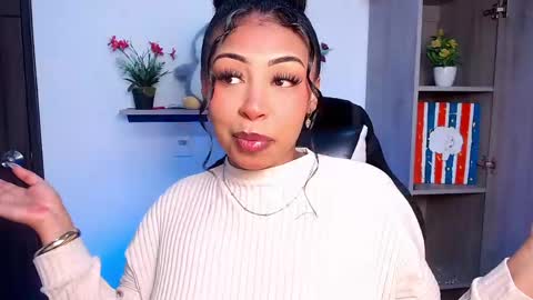 Snapshot of danna_schmidt23 chatting on 7, 6, 2026 Danna online show from 7, 6, 2026