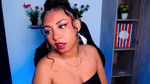 Snapshot of danna_schmidt23 chatting on 9, 7, 2026 Danna online show from 9, 7, 2026