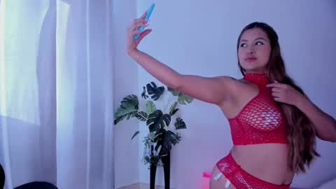 Snapshot of danna_stewart chatting on 21, 2, 2025 Paulina online show from 21, 2, 2025