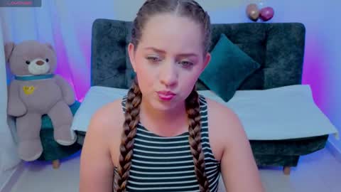Snapshot of dannacouper_ chatting on 21, 4, 2026 Danna online show from 21, 4, 2026