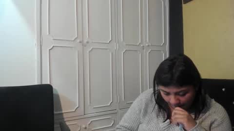 Danna Garza online show from 4, 2, 2025