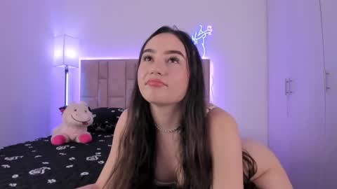 Snapshot of dannate1 chatting on 1, 2, 2025 danna online show from 1, 2, 2025