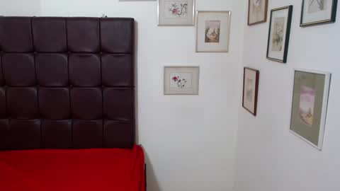 Snapshot of dannazuluaga chatting on 6, 2, 2025 Danna online show from 6, 2, 2025
