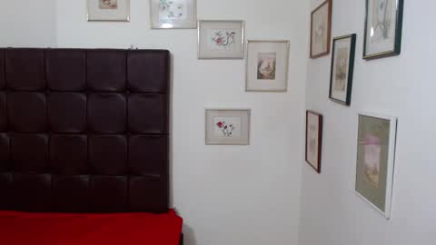 Snapshot of dannazuluaga chatting on 26, 2, 2025 Danna online show from 26, 2, 2025
