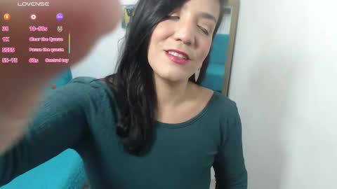 Snapshot of dannazuluaga chatting on 22, 9, 2025 Danna online show from 22, 9, 2025