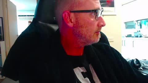 Snapshot of dannozdirekt chatting on 26, 4, 2026 dannozdirekt online show from 26, 4, 2026
