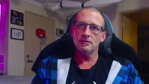Snapshot of dannozdirekt chatting on 5, 5, 2026 dannozdirekt online show from 5, 5, 2026