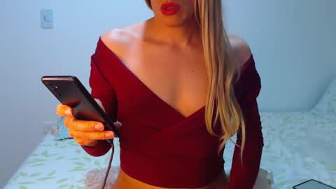 Snapshot of danny4hot chatting on 19, 11, 2025 Danny4hot online show from 19, 11, 2025