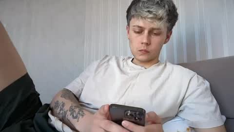 Snapshot of danny_love01 chatting on 11, 4, 2026 danny online show from 11, 4, 2026