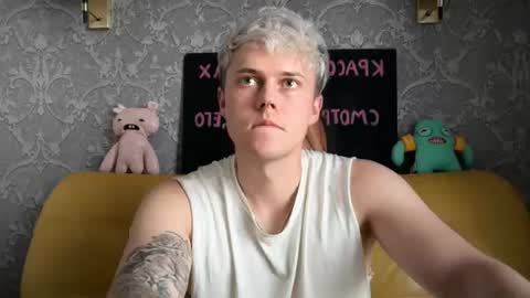 Snapshot of danny_love01 chatting on 26, 6, 2026 danny online show from 26, 6, 2026