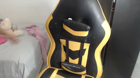 Snapshot of danny_sweettt chatting on 12, 9, 2025 danny.......... guys I have onlyfans follow me I am new I want to share with you many things I love you online show from 12, 9, 2025