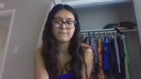 Kinky couple online show from 8, 3, 2026