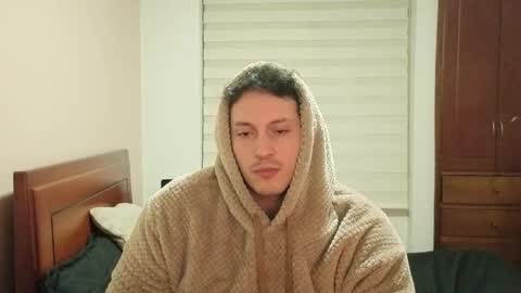Snapshot of danruiz33 chatting on 20, 4, 2026 Dan online show from 20, 4, 2026