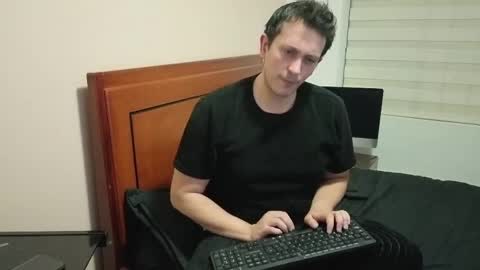 Snapshot of danruiz33 chatting on 1, 5, 2026 Dan online show from 1, 5, 2026