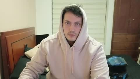 Snapshot of danruiz33 chatting on 19, 5, 2026 Dan online show from 19, 5, 2026