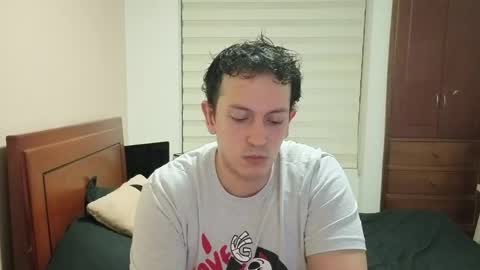 Snapshot of danruiz33 chatting on 20, 5, 2026 Dan online show from 20, 5, 2026