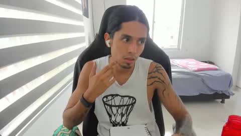 X Dante7373574 online show from 22, 2, 2026