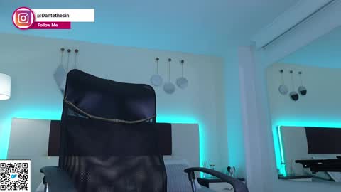 Snapshot of danteestone chatting on 29, 4, 2026 Dante online show from 29, 4, 2026