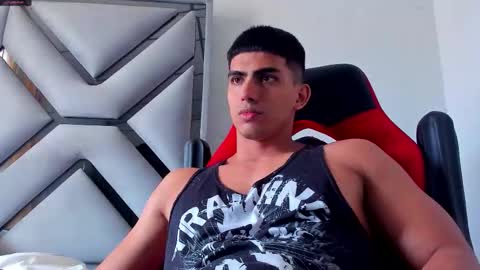 Snapshot of danterouxx chatting on 22, 12, 2025 Dante online show from 22, 12, 2025