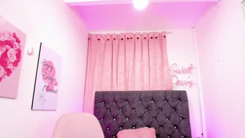 hi im DanyBest Squirter here on cb online show from 31, 12, 2024