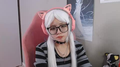 danyelleeyermann online show from 27, 4, 2026