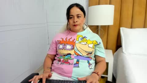 Snapshot of daphne81_ chatting on 5, 2, 2025 Daphne online show from 5, 2, 2025