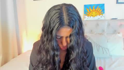 Snapshot of daphne_24 chatting on 26, 11, 2025 Antonella Mora online show from 26, 11, 2025