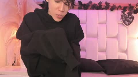 daphne_and_roger online show from 4, 4, 2026