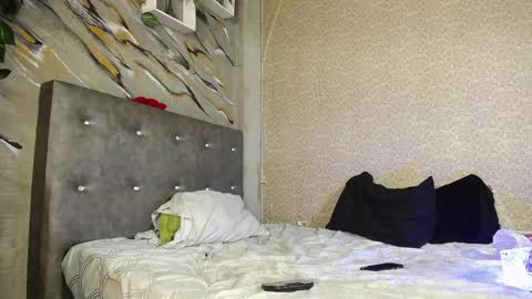       online show from 14, 2, 2025