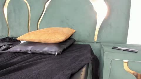 Snapshot of daphne_culeht chatting on 27, 5, 2026 daphne_culeht online show from 27, 5, 2026