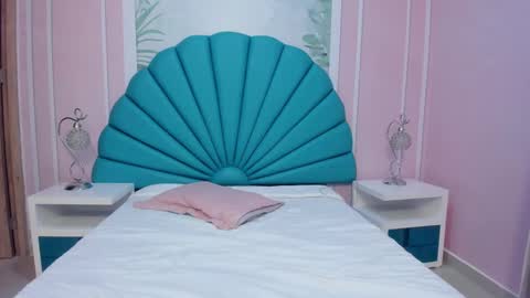 Snapshot of daphne_fox_ chatting on 19, 2, 2025 Daphne  online show from 19, 2, 2025