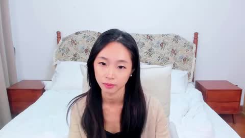 Snapshot of daphnedawn chatting on 11, 4, 2026 Dawn online show from 11, 4, 2026