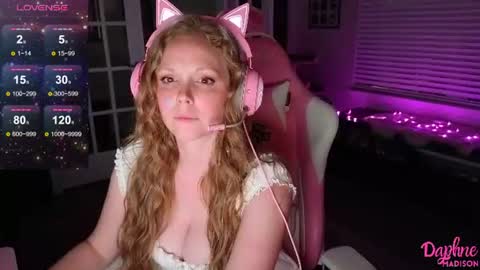 Daphne Madison online show from 13, 6, 2026