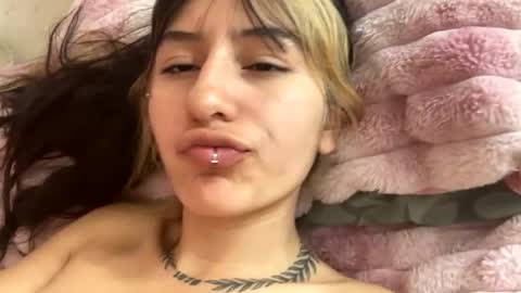 DAPHNE online show from 22, 2, 2025