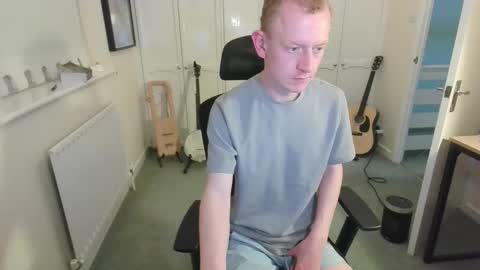 Snapshot of dare_to_be_olly chatting on 9, 11, 2025 Olly online show from 9, 11, 2025