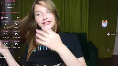Snapshot of dariaangels chatting on 22, 5, 2026 dariaangels online show from 22, 5, 2026