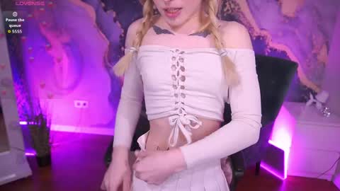 Snapshot of dariadelly chatting on 20, 4, 2026 dariadelly online show from 20, 4, 2026