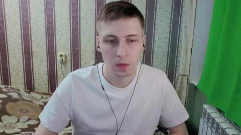 Snapshot of darienlarge chatting on 8, 5, 2026 darienlarge online show from 8, 5, 2026