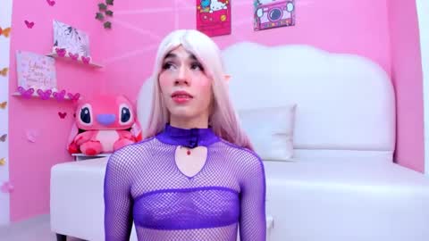 DaripQueen online show from 5, 3, 2025