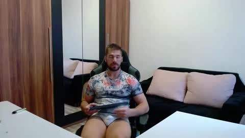 darius_94 online show from 28, 9, 2025