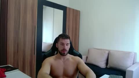 darius_94 online show from 11, 3, 2026