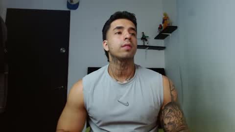 Darius Phoenix  online show from 27, 11, 2025