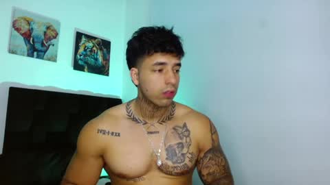 Snapshot of darius_phoenix chatting on 2, 5, 2026 Darius Phoenix online show from 2, 5, 2026