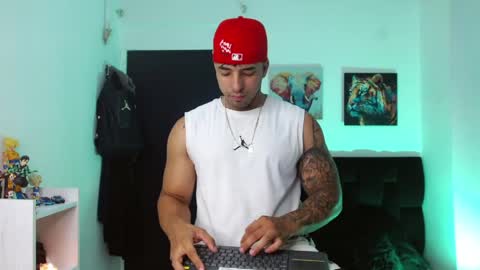 Snapshot of darius_phoenix chatting on 9, 5, 2026 Darius Phoenix online show from 9, 5, 2026
