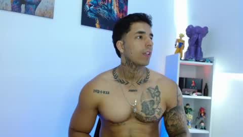 Snapshot of darius_phoenix chatting on 29, 5, 2026 Darius Phoenix online show from 29, 5, 2026