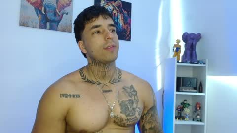 Snapshot of darius_phoenix chatting on 30, 5, 2026 Darius Phoenix online show from 30, 5, 2026