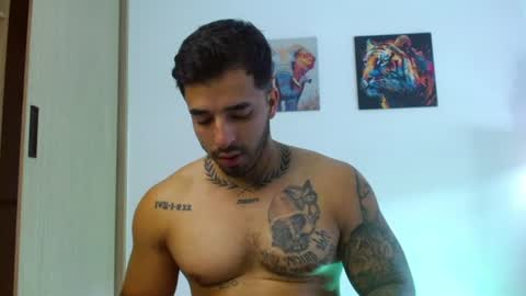 Snapshot of darius_phoenix chatting on 3, 7, 2026 Darius Phoenix online show from 3, 7, 2026