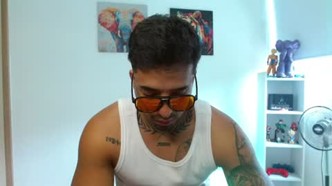 Snapshot of darius_phoenix chatting on 19, 7, 2026 Darius Phoenix online show from 19, 7, 2026