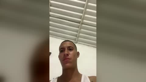 darjhon_m320 online show from 20, 4, 2026