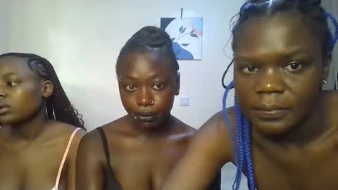 Snapshot of dark_divah chatting on 26, 3, 2026 Divah online show from 26, 3, 2026